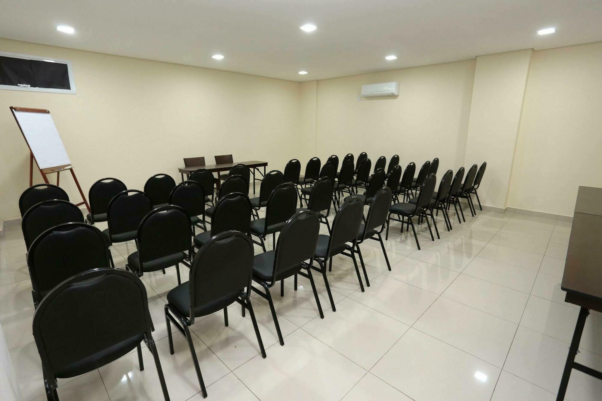 Golden Tower Express Franca By Fenix Hoteis Exterior foto