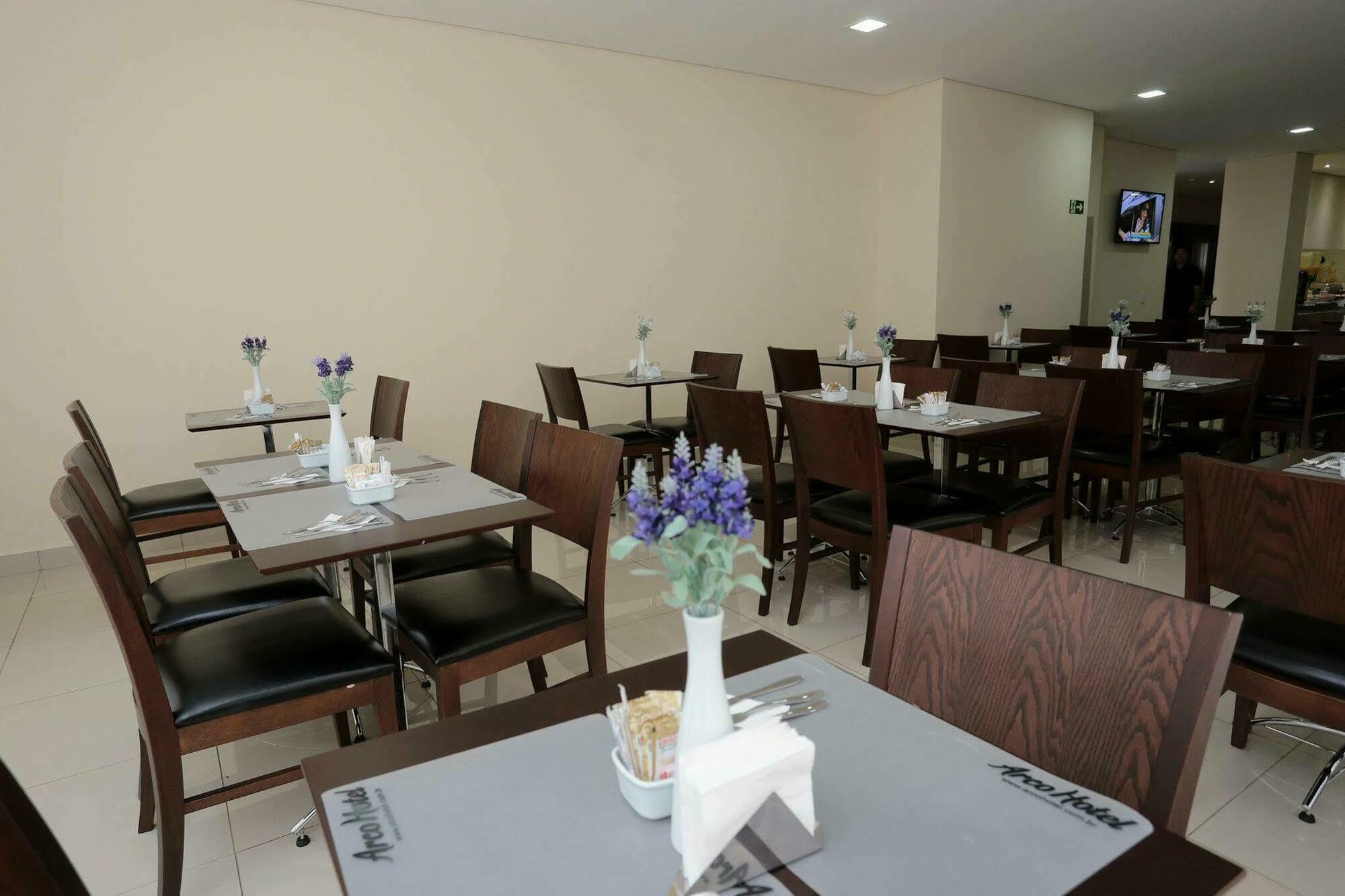 Golden Tower Express Franca By Fenix Hoteis Exterior foto